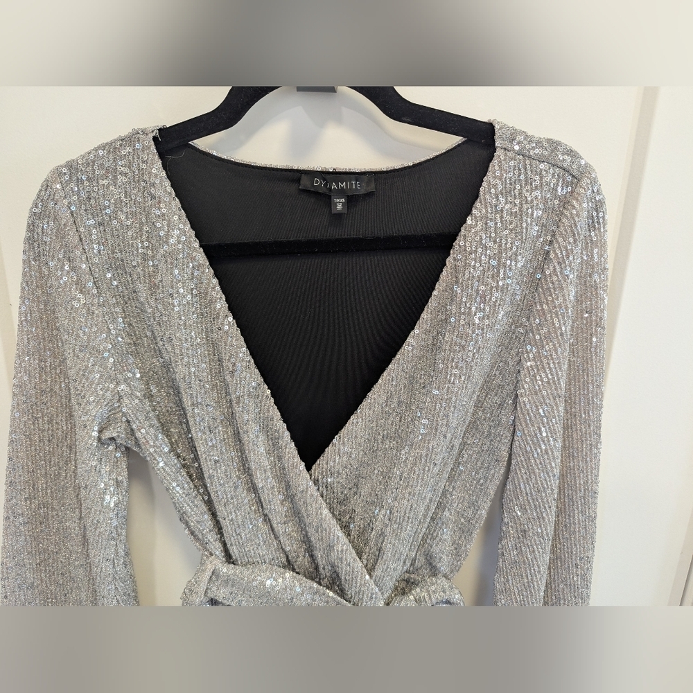 Dynamite Shimmering Silver Sequin Dress - Picture 4 of 8